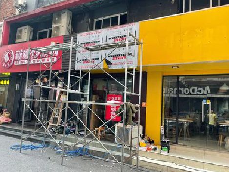 德化制作广告招牌如何避免它发黄？